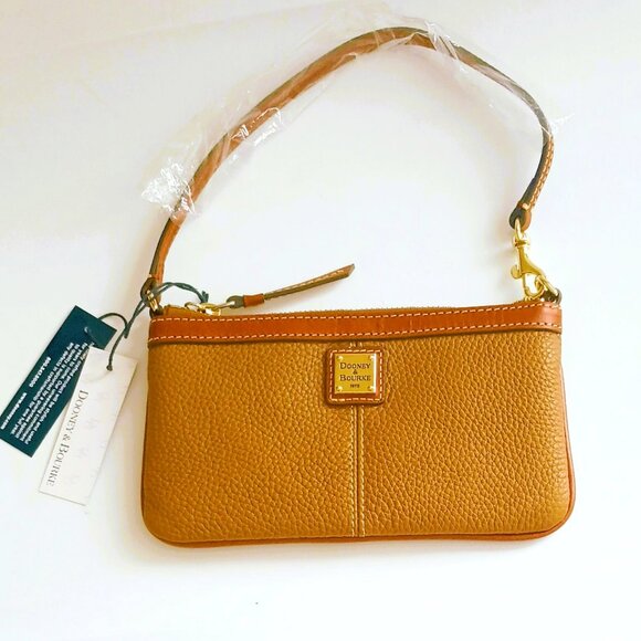Dooney & Bourke Pebble Grain Wristlet Large Slim Brown Leather - Picture 1 of 9